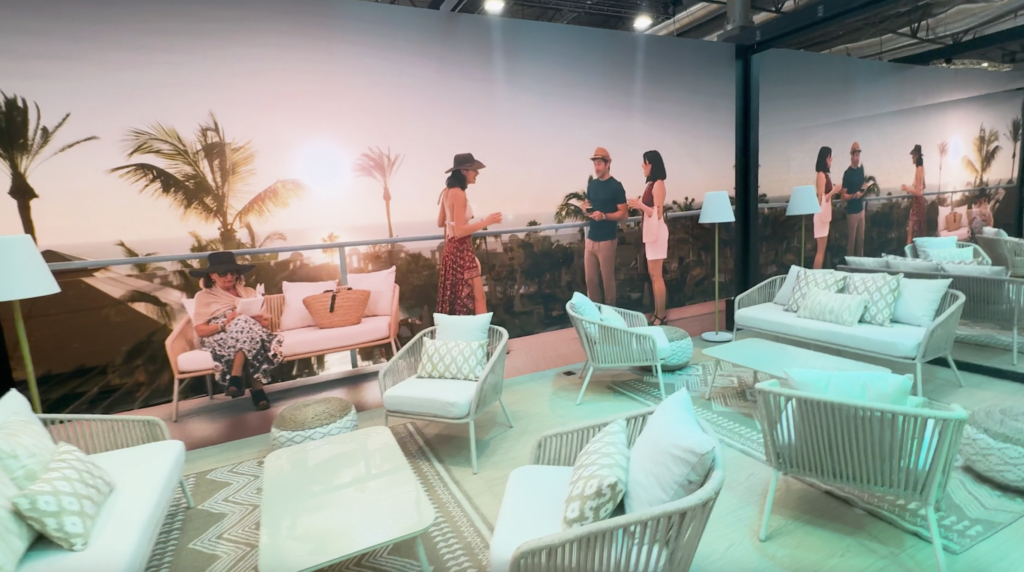 Virtual production scene with actors and digital background by Iralta Films